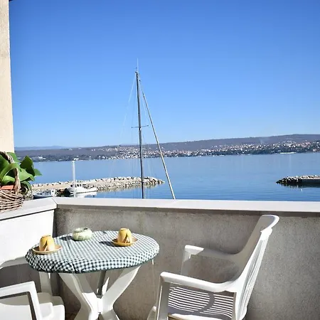 Blue Dream Apartment *